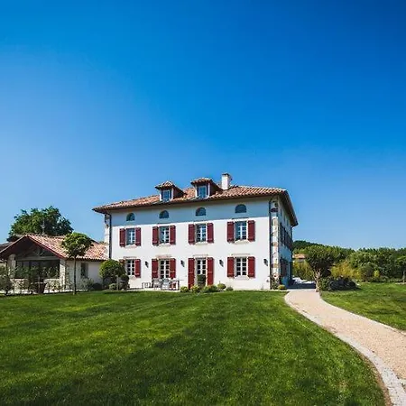 Sleeps 12 Pool Wifi *