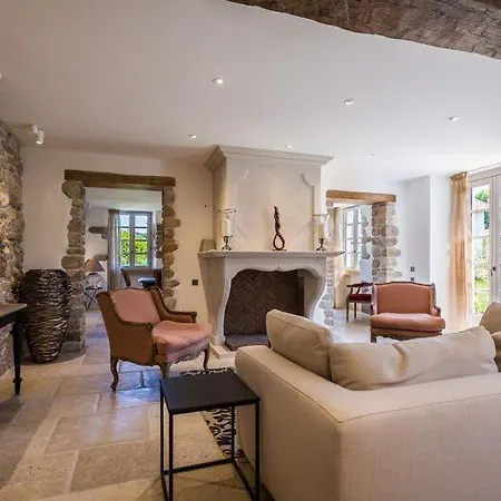 Sleeps 12 Pool Wifi