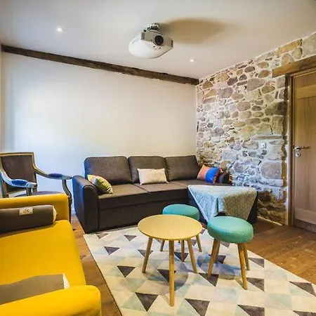 Sleeps 12 Pool Wifi Ascain