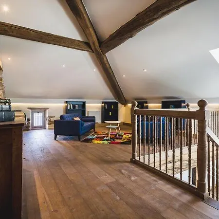 Sleeps 12 Pool Wifi *